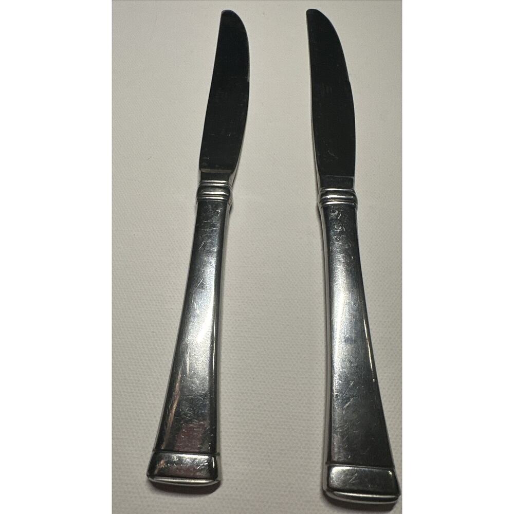 Mikasa HARMONY Glossy Set of 2 Dinner Knives 18/10 Stainless Flatware. Preowned